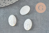 Cabochon ovale nacre blanche naturelle gravé Vierge Marie 14x10mm, x1 (G9625)
