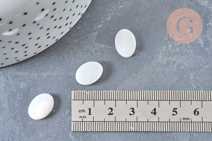 Cabochon ovale nacre naturelle blanche 13.5mm, x1 (G6824)