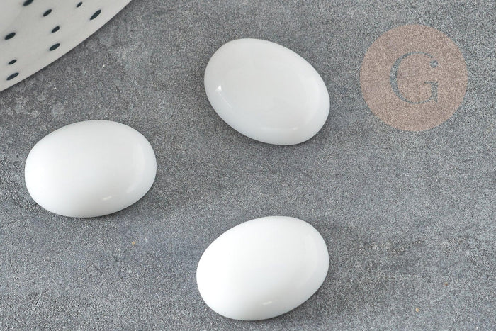 Cabochon ovale verre blanc imitation porcelaine 16x12mm, x1 (G2821)