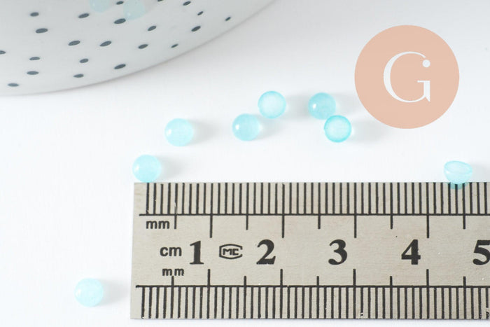 Cabochon rond jade naturel bleu turquoise clair 4mm, x1 (G9958)