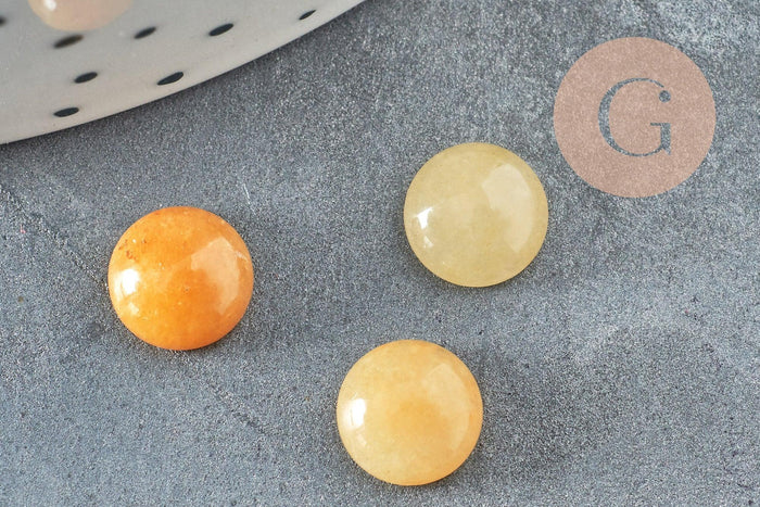 Cabochon rond jade naturel jaune 8mm, x1 (G1140)