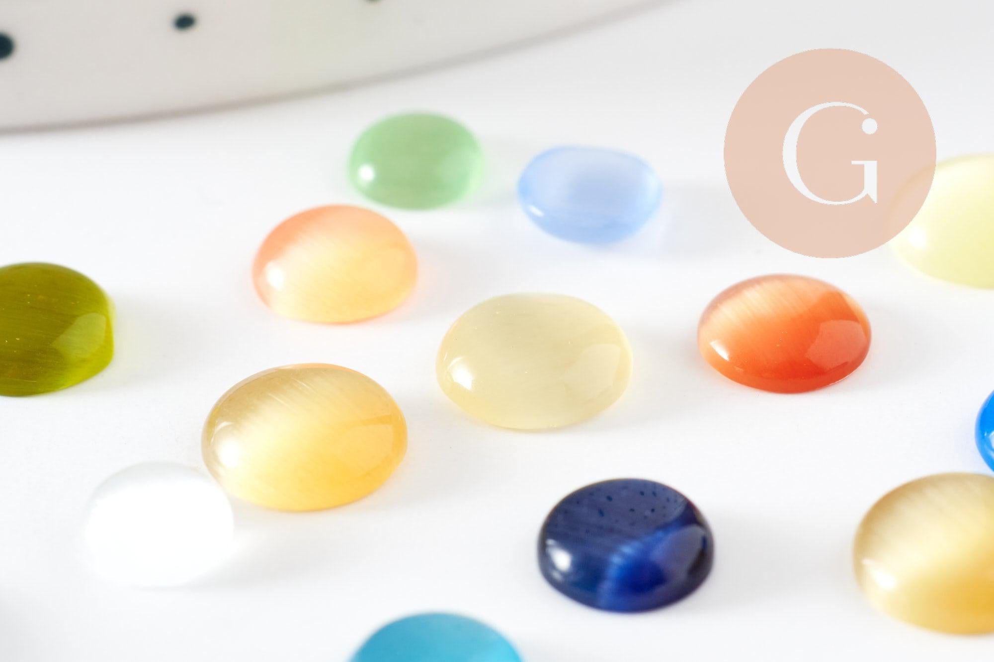 Cabochon verre oeil de chat rond multicolore 5-10mm, x20 (4.9gr) (G1499)