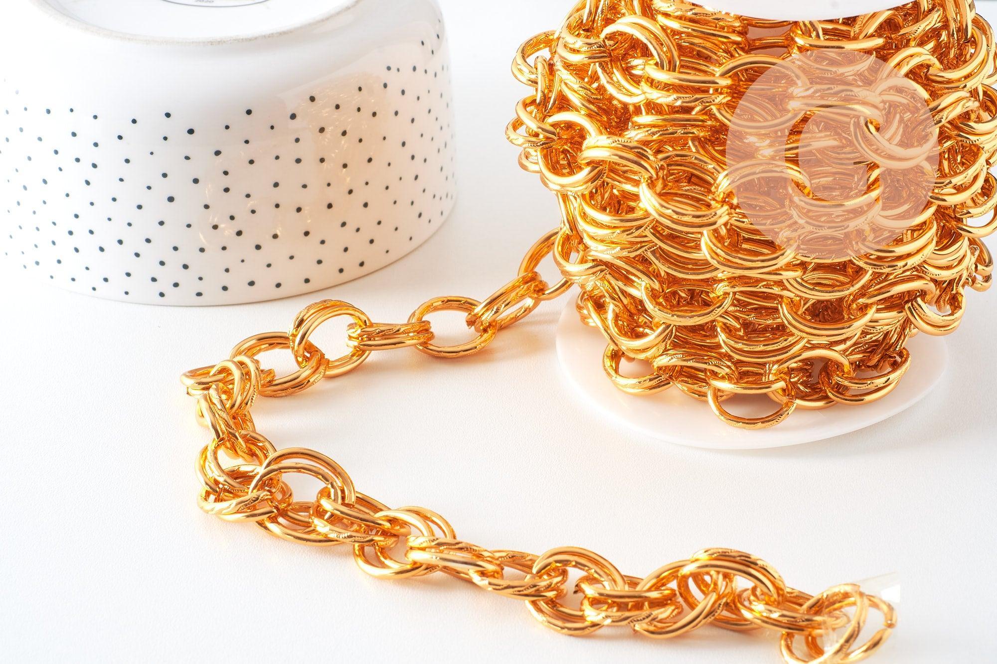 Chaine double maille rolo aluminium doré texturé 22mm, x1 mètre (G10591)