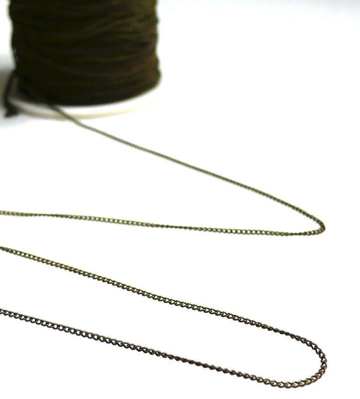 Chaine fine bronze maille plate, x 5mètres (G2200)