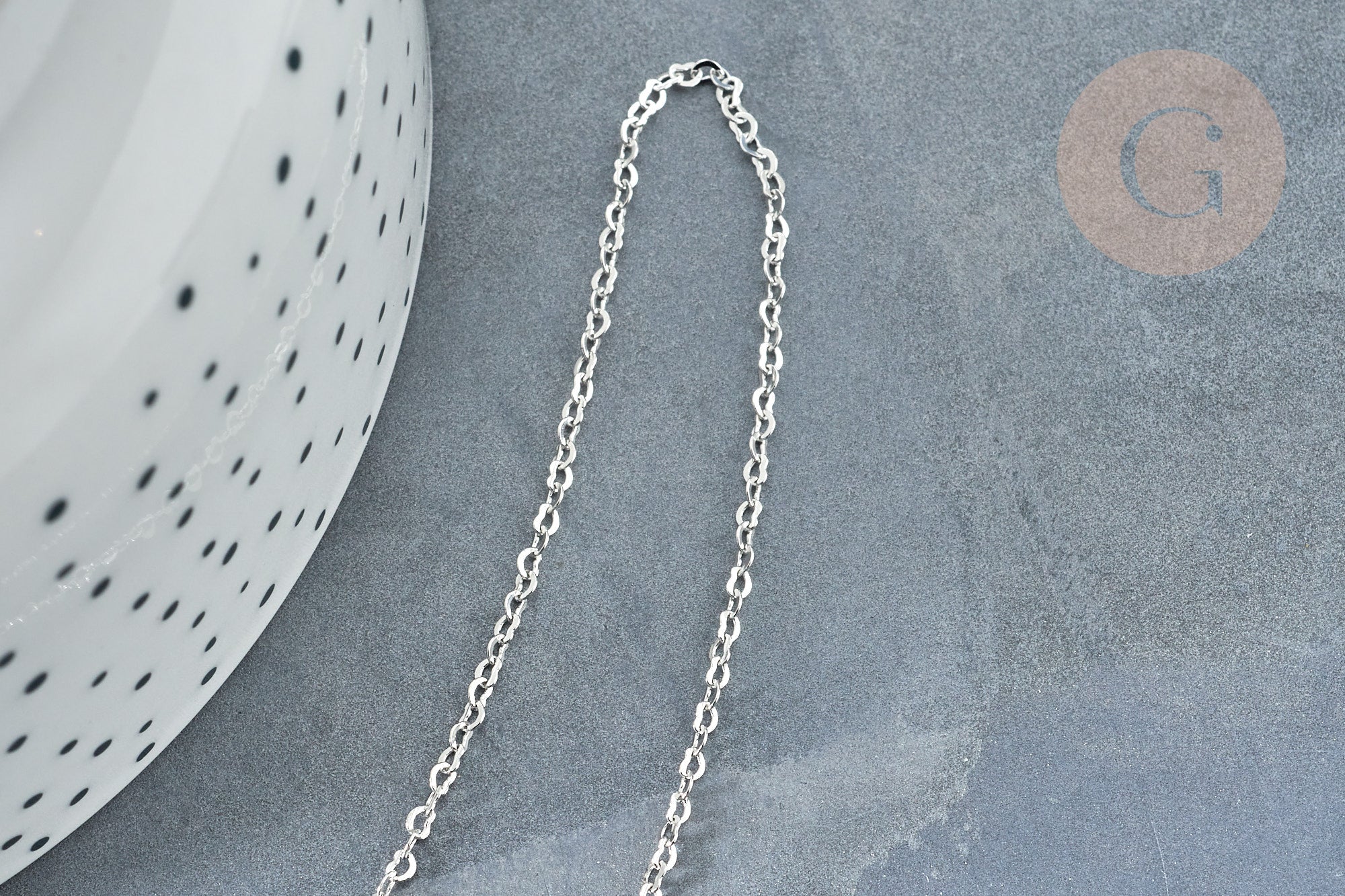 Chaine laiton platine maille coeur 1.8x2.4mm, x1 mètre (G8141)