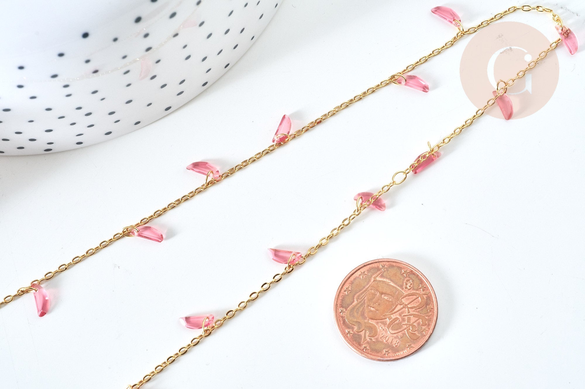 Chaine perle plexiglas facettée rose clair laiton doré 7x3mm, création de bijoux coloré DIY, x1 mètre G7819