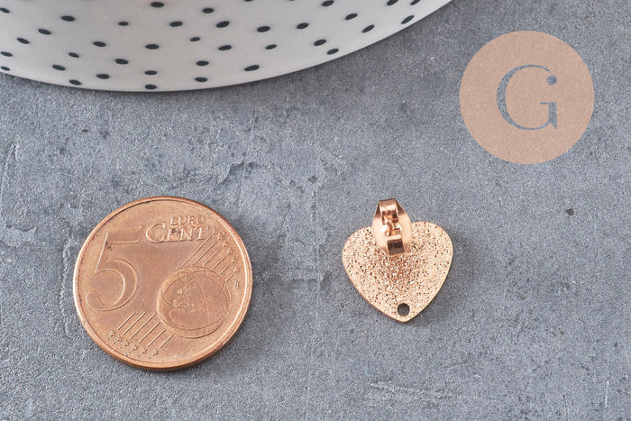 Clous-puces oreille coeur acier 304 inoxydable or rose IP sablé 1 trou 13mm, la paire (G10953)
