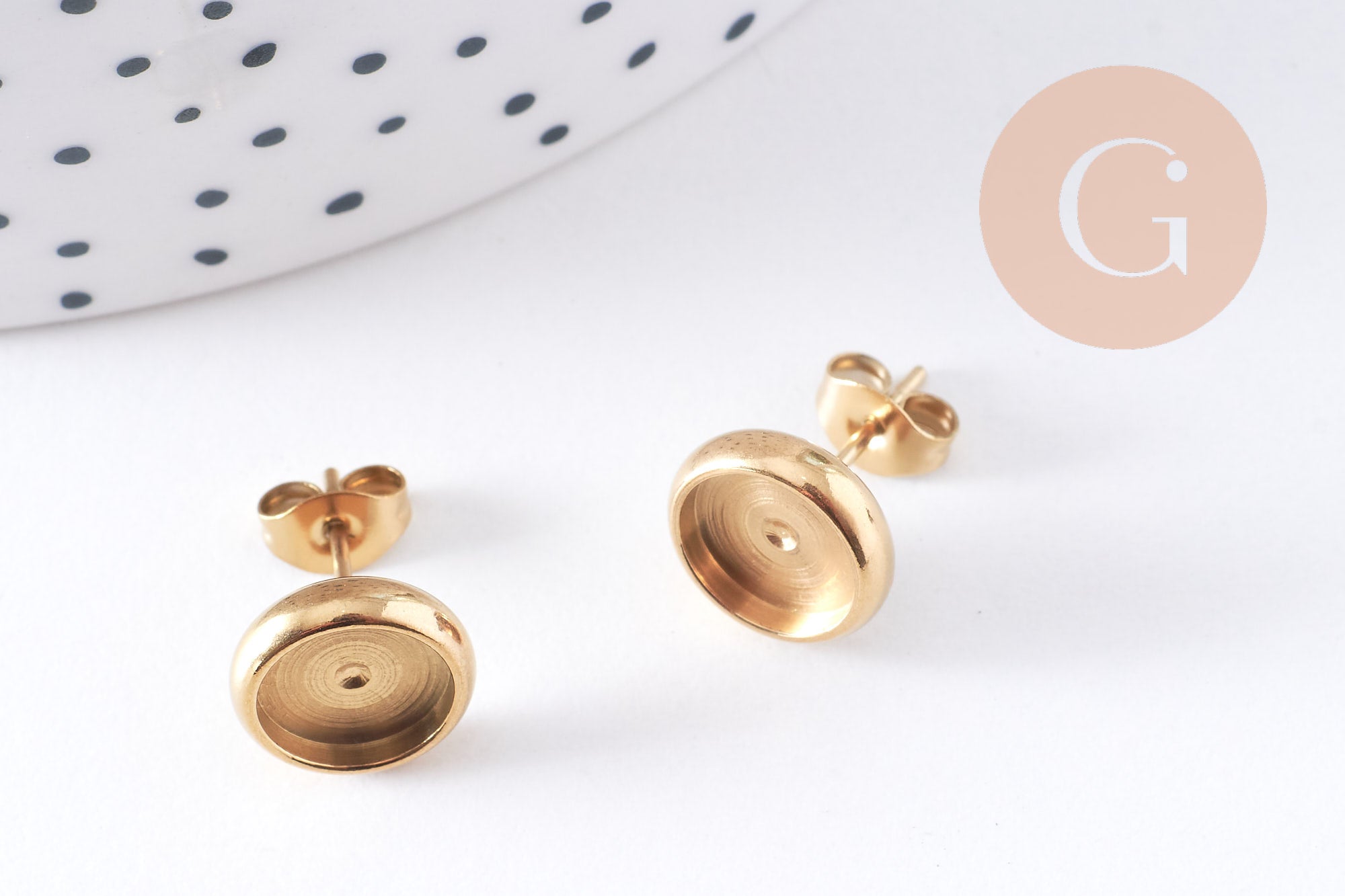 Clous-puces oreille support cabochon 8mm acier 304 inoxydable dore IP, x10 (G10608)