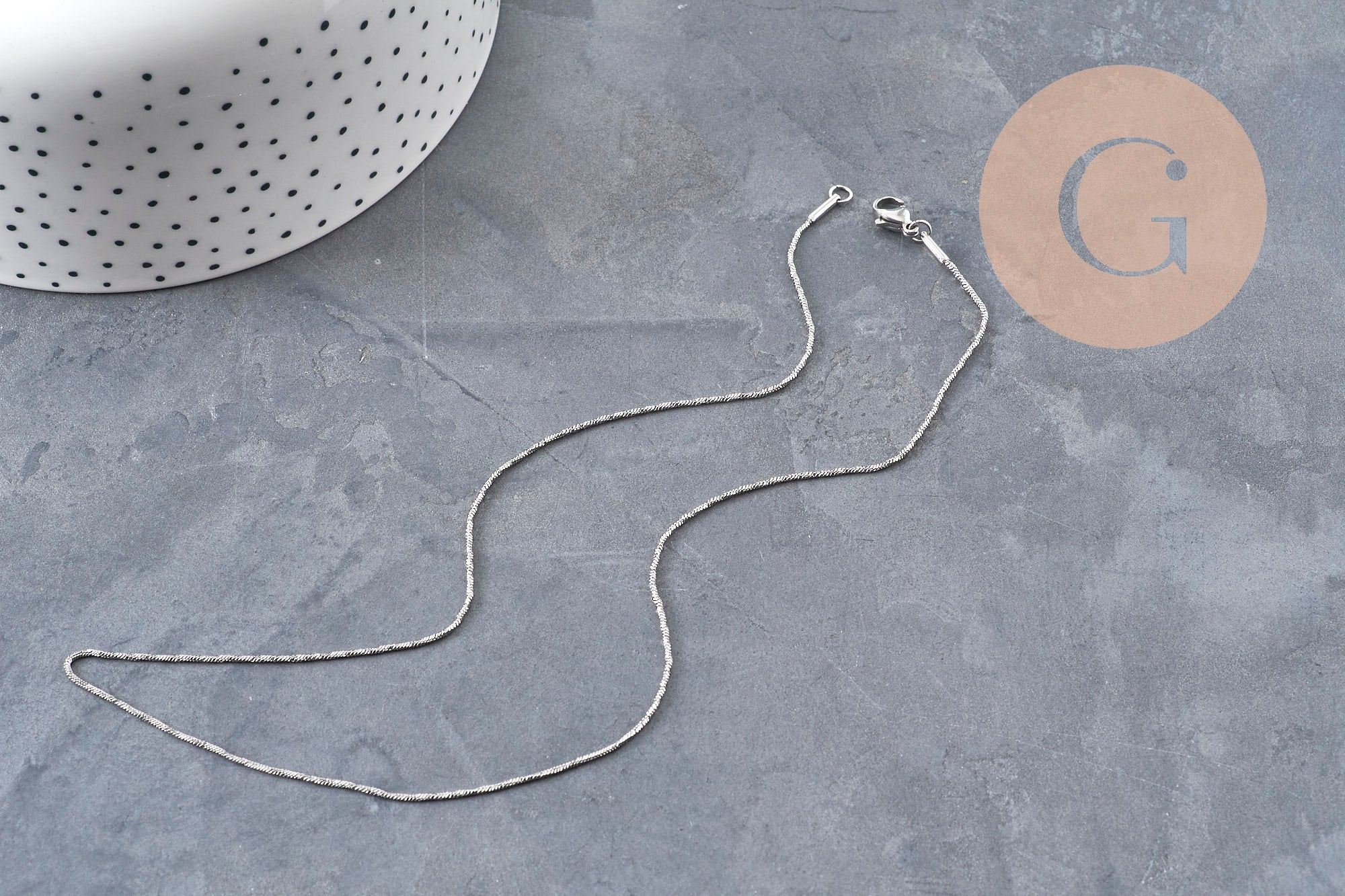 Collier Chaine serpent acier inoxydable platine 1mm/42.5cm, x1 (G11057)