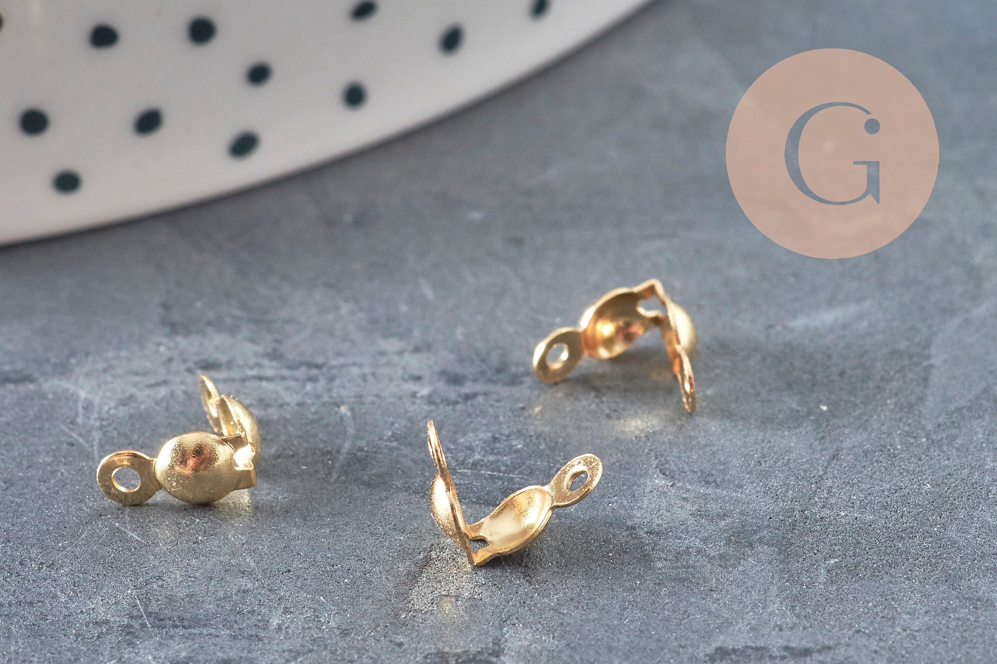 Connecteurs de chaîne boule dorés en acier inoxydable 7.5mm pour bijoux DIY.