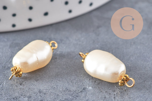 Connecteur plastique imitation perle eau douce zamac doré 25mm, x1 (G10808)