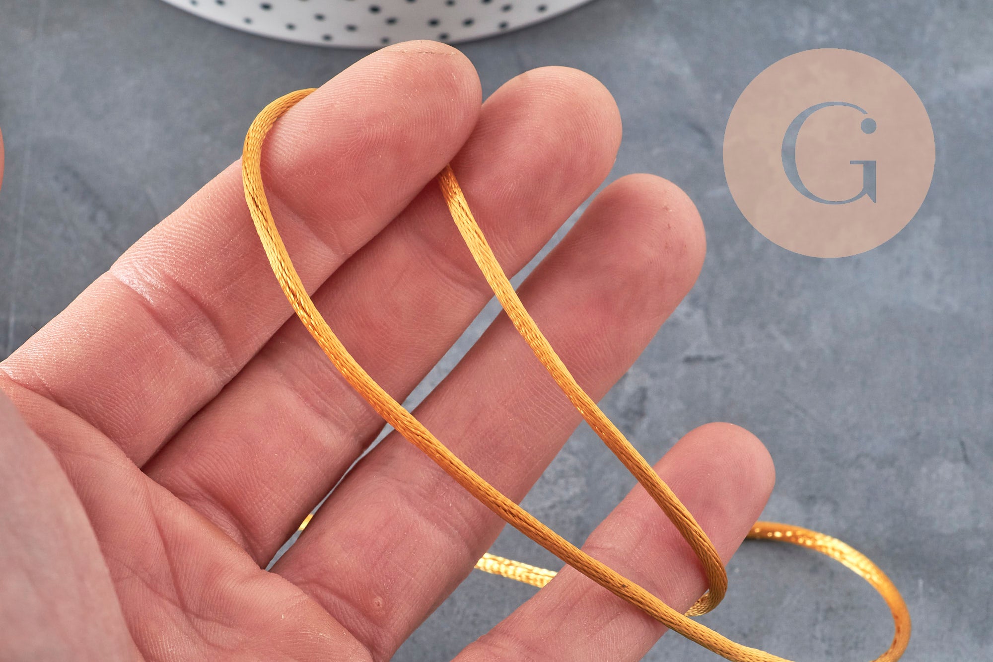 Light gold polyester rattail cord 2mm, x5 meters (G11222)