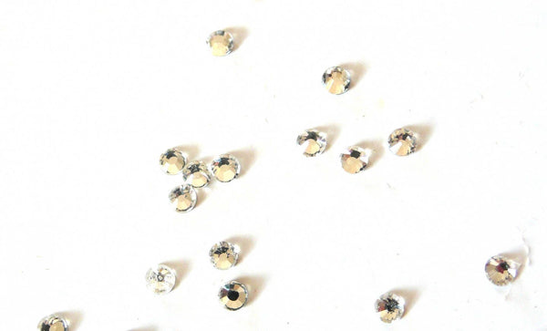 EP Cabochon strass cristaux transparent Swarovski 1.6mm, x50 (G1157)