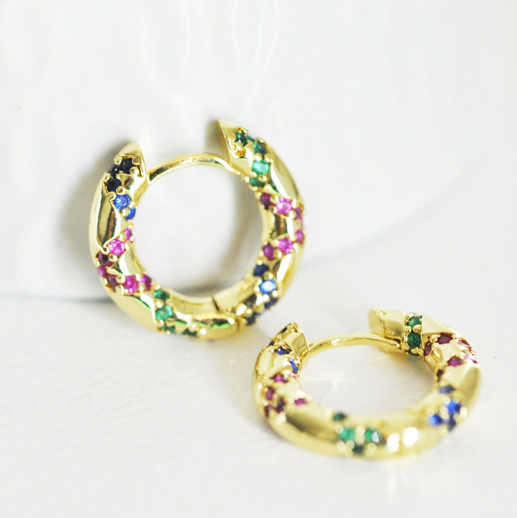 EP Créoles laiton doré 16k zircon cristal multicolore 9mm, la paire (G2873)