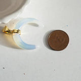 EP Pendentif Lune opalite,opalite blanche,creation bijou, Pendentif bijoux, pendentif pierre,lune, opale, pendentif croissant,32mm