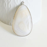 EP Pendentif goutte agate grise support argenté,pendentif bijoux, pendentif agate,pendentif pierre, agate naturelle,agate grise,53mm,G3006