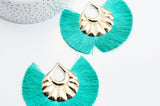 EP -Pendentif large pompon fil vert support doré,pendentif en fil sur support doré, 85-92mm, x 2 (G4538)