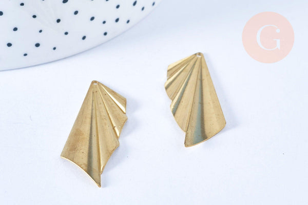 EP Pendentif triangle éventail laiton brut 42x14mm, x1 (G6431)