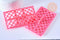 EP tampon biscuit silicone rose carreaux, Moule patisserie, silicone décorer des gateaux ou décor pour pâte polymère,12.3cm,x1 G5104