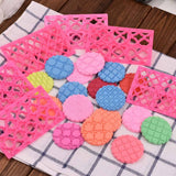 EP tampon biscuit silicone rose losanges fleurs, Moule patisserie silicone pour décor gateaux ou décor pour pâte polymère,12.2cm, x1 G5102