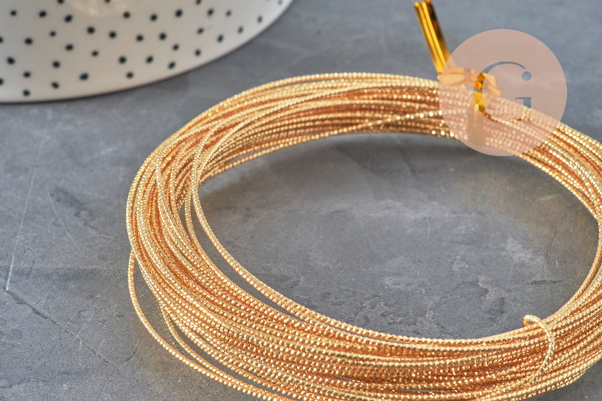 Fil métallique cuivre doré 18K torsadé 1mm, x1 mètre (G11243)
