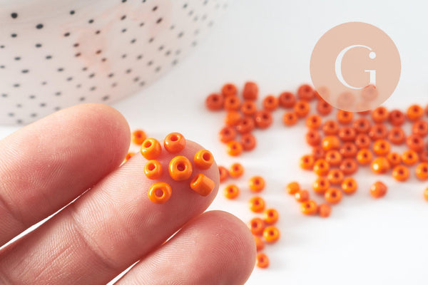 Grosses perles rocaille orange 4mm, x10g (G0187)