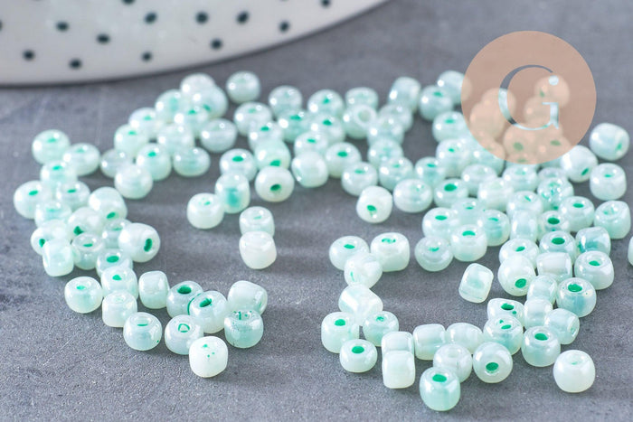 Grosses perles rocaille vert nacré, perles rocaille vertes, vert opaque, diamètre 4mm x 10Gr (G3815)