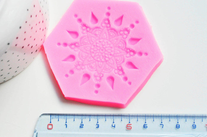 Moule mandala pour fabrication résine patisserie savon , moule en silicone pour réaliser des bijoux avec inclusion en résine, x1 G3635