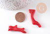 Pendentif Branche forme corail plastique rouge 27-47mm, x5 (G10490)