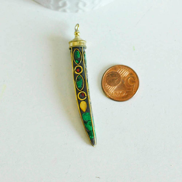 Pendentif Corne en laiton et pierres, pierre naturelle, pendentif doré, pendentif pierre, pendentif tibétain, 60mm,G2965