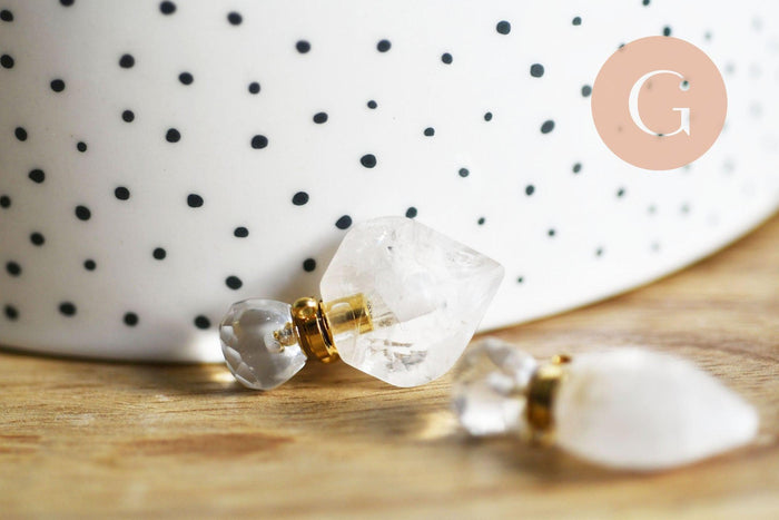 Pendentif bouteille parfum cristal de roche naturel laiton doré 27mm, x1 (G6736)
