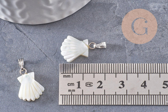 Pendentif coquillage nacre blanche naturelle laiton platine 18mm, création bijoux coquillage blanc, x1 (G9915)
