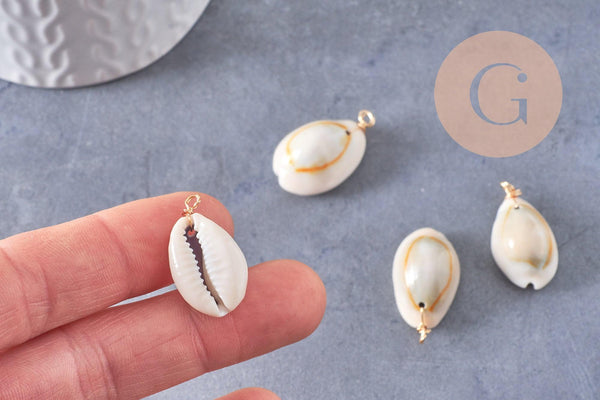 Pendentif coquillages cauri naturel beige fil doré torsadé 18K 24-32mm, x2 (G10319)