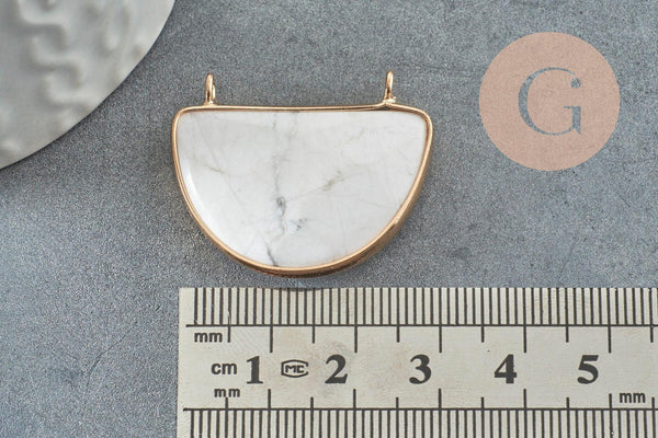 Pendentif demi-lune howlite naturelle laiton doré 32mm, x1 (G0782)
