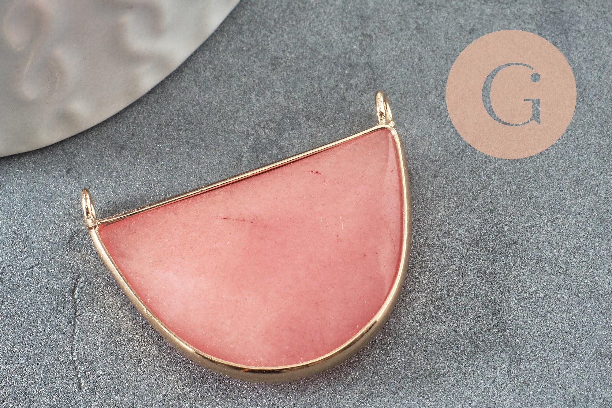 Pendentif demi-lune jade naturel teinté rose laiton doré 32mm, x1 (G1535)