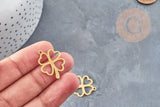Pendentif évidé trèfle en acier 304 doré inoxydable 23mm, un bijou en acier hypoallergénique, x1 (G4831)