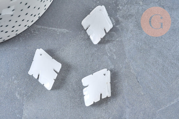 Pendentif feuille verre blanc, 26mm ,pendentif verre , x1 (G6821)