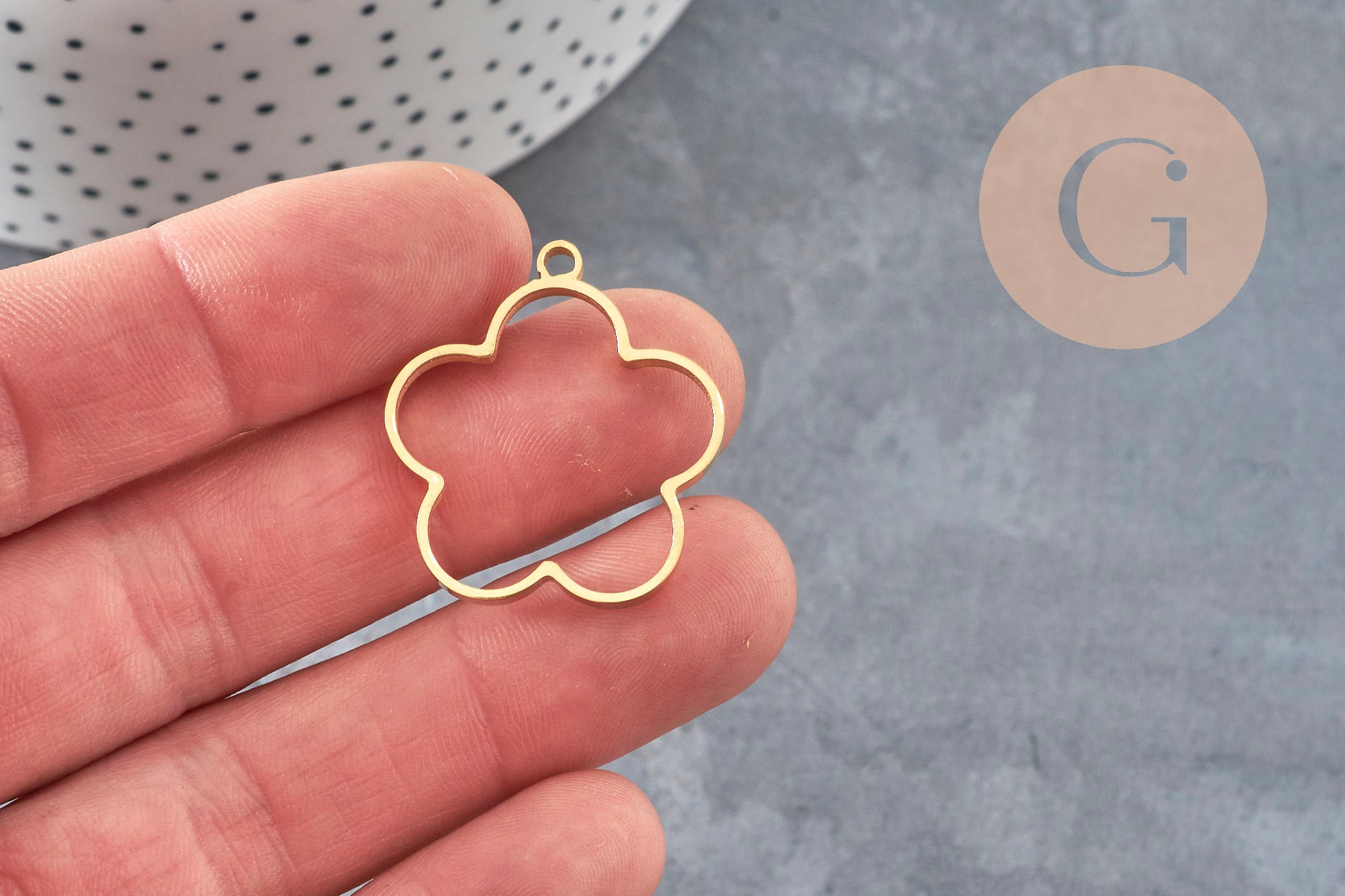Pendentif fleur acier 304 inoxydable doré sans fond 22.5mm, x1 (G11247)