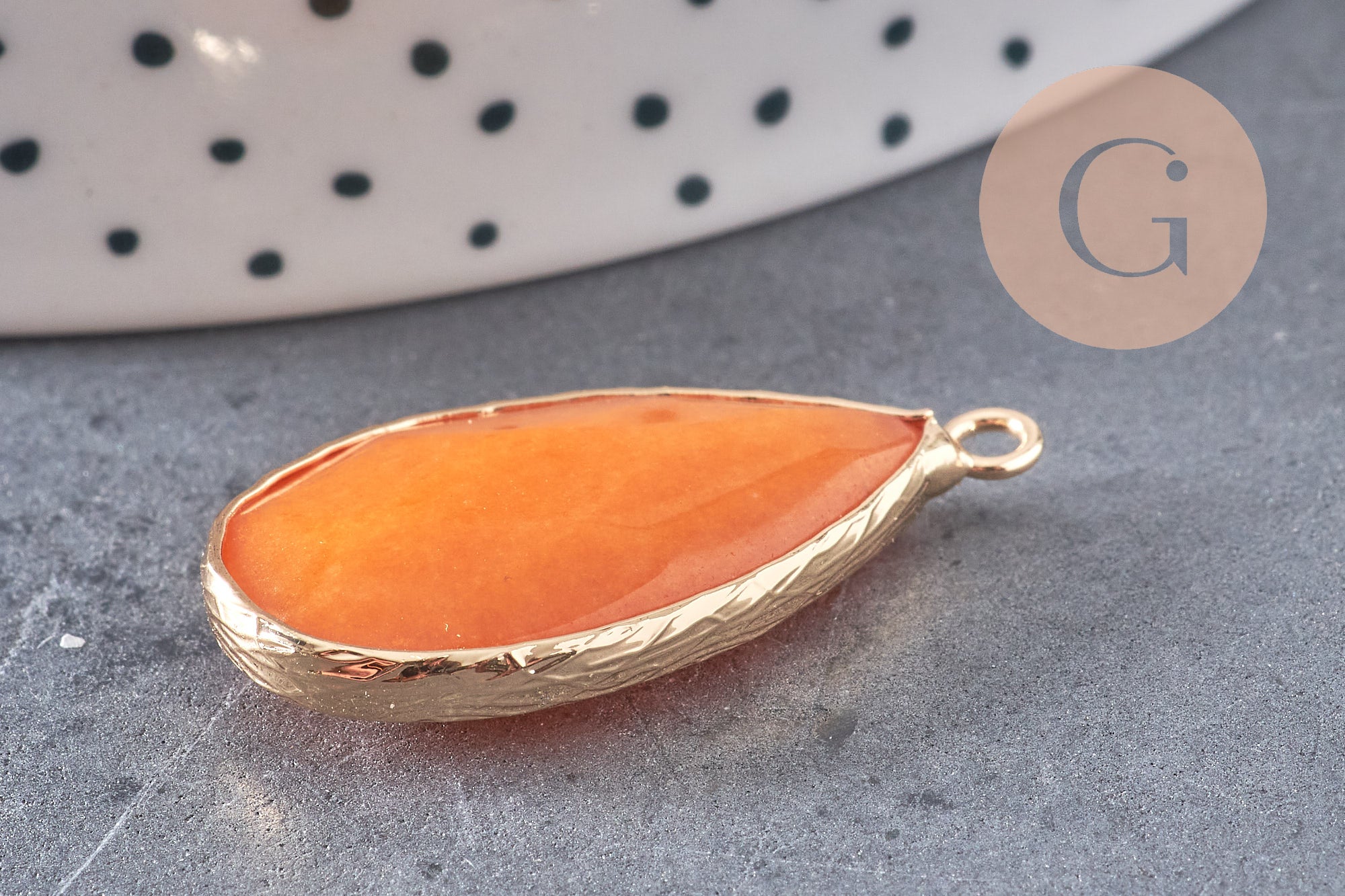 Pendentif goutte jade naturel jaune laiton doré 33mm, x1 (G0302)