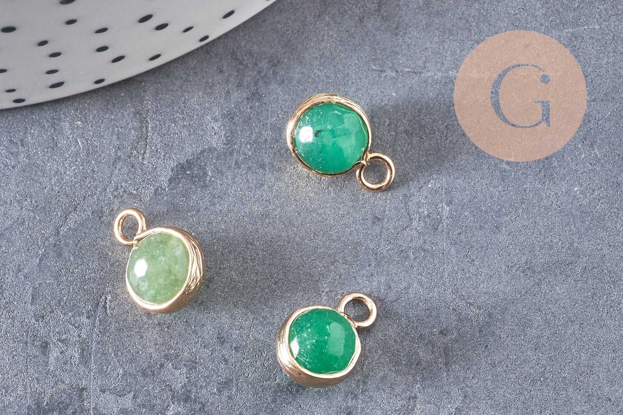Pendentif goutte jade vert doré facettes,pendentif pierre jade vert naturel,14mm,x2 (G1614)