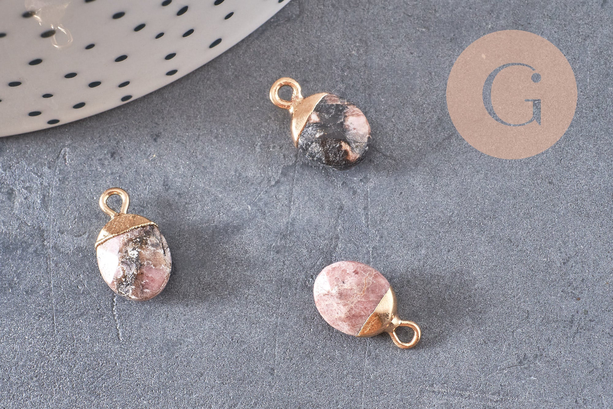 Pendentif goutte rhodonite naturelle fer doré 14mm, x2 (G10276)