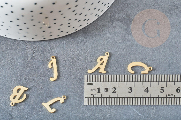 Pendentif lettre initiale acier inoxydable doré 13.5mm, x1 (G4301)