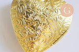 Pendentif locket coeur oeil protecteur laiton brut 42mm, une médaille dorée en laiton brut, x1 G6283