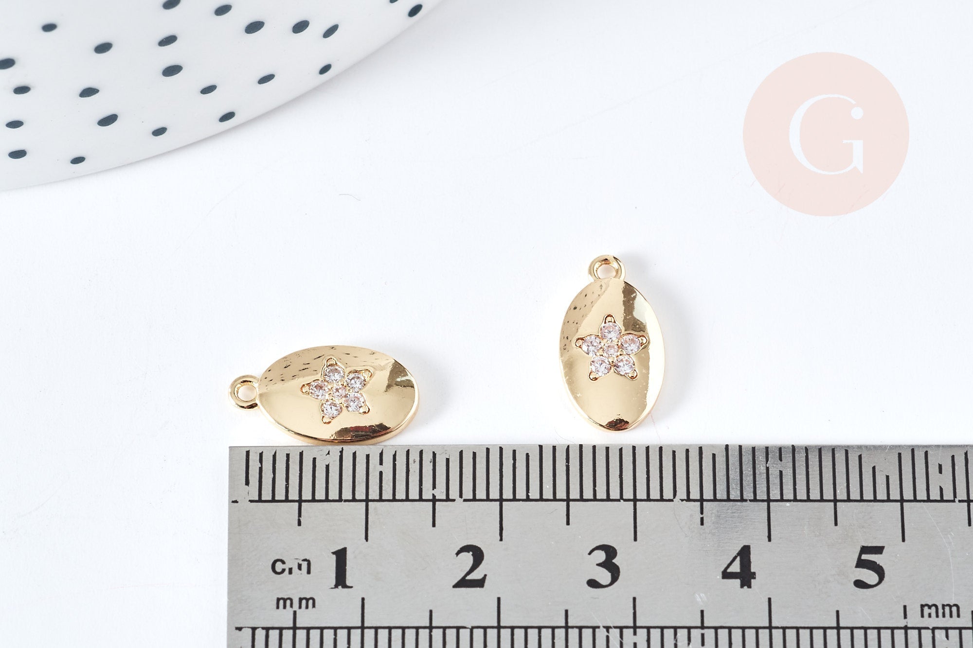 Pendentif ovale fleur laiton doré 14K cristal zircon blanc 14.5mm, pendentif doré création bijou, x1 (G8585)