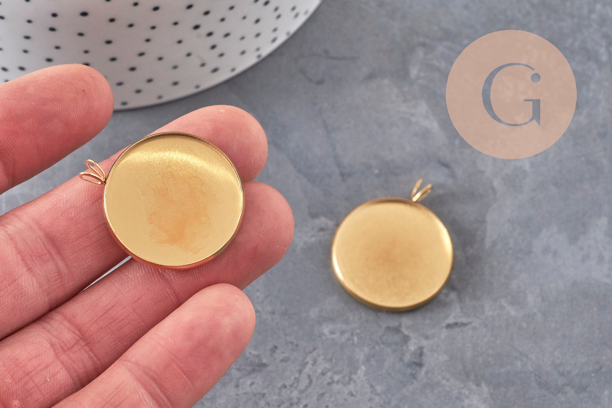 Pendentif rond support pour cabochon 25mm acier inoxydable doré IP, x1 (G11125)