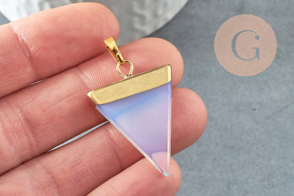 Pendentif triangle opalite blanche laiton doré 33mm, x1 (G5176)