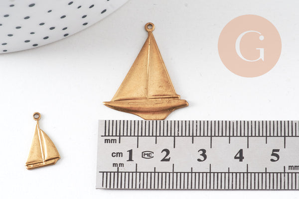 Pendentif voilier en laiton taille petit ou moyen, x1, G7520