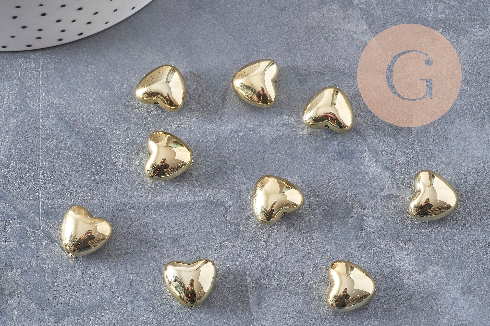 Perle coeur bombé plastique doré 13x15mm, x10 (G10968)