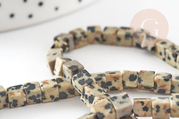 Perle jaspe dalmatien, perle carrée jaspe tacheté,pierre naturelle,perles jaspe pierre, fil de 94 perles, 4mm, x1 (G1650)
