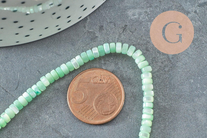 Perle nacre naturelle heishi vert pastel,tube coquillage coloré,perle coquillage,2x4mm, le fil de 20 cm, x1 (G5129)